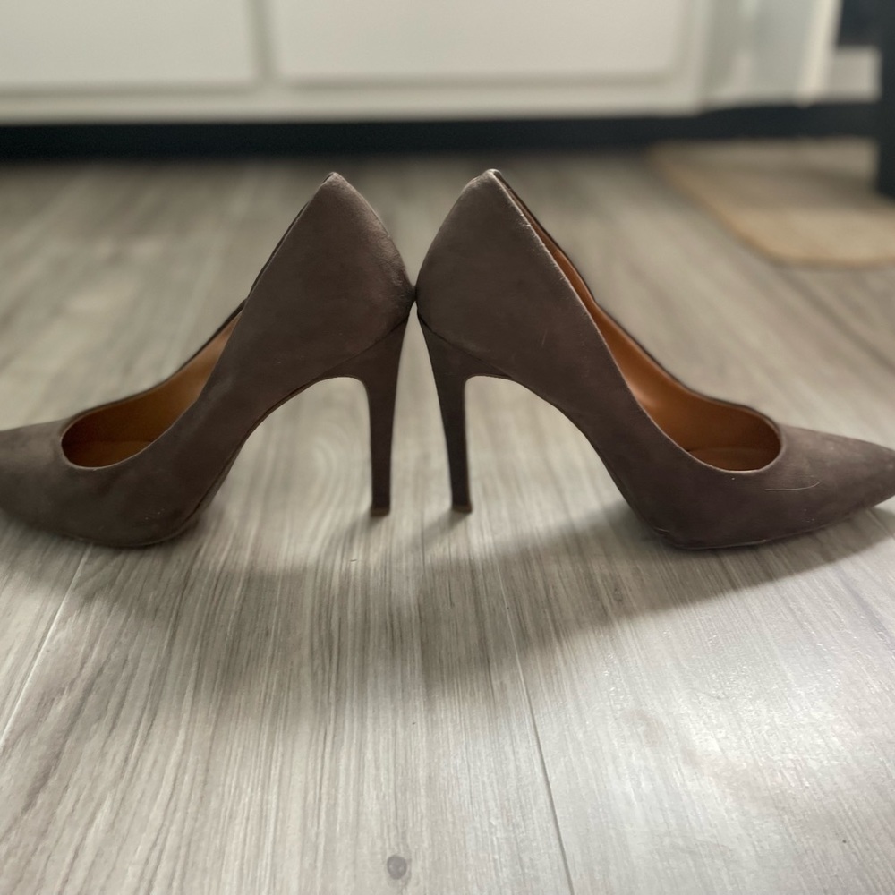 High heels shoes size 9M